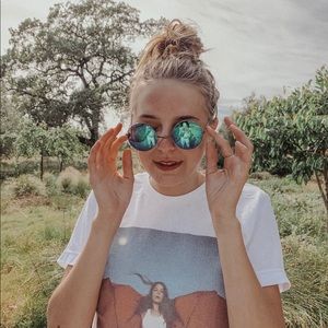 Meet your Posher, Isabelle